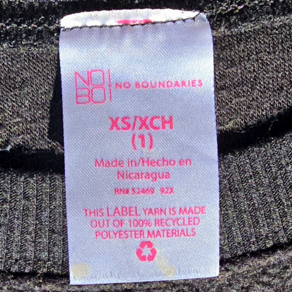 🟢 No Boundaries Juniors Black Fleece Sugar Skull Crewneck Sweater Size XS - Picture 4 of 5